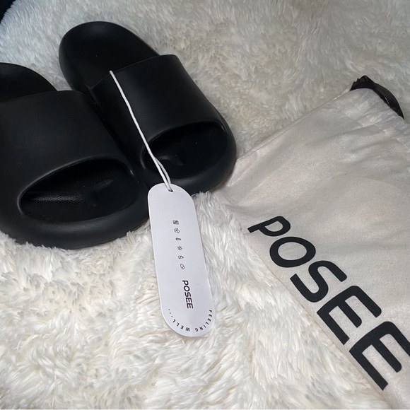 BRAND NEW POSEE Slippers w/ TAGS - Picture 3 of 4